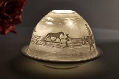 Kerzenfarm Dome Light, Nr. 30165 Pferde am Strand - Teelicht Windlicht Dekoration Porzellanteelicht - 1
